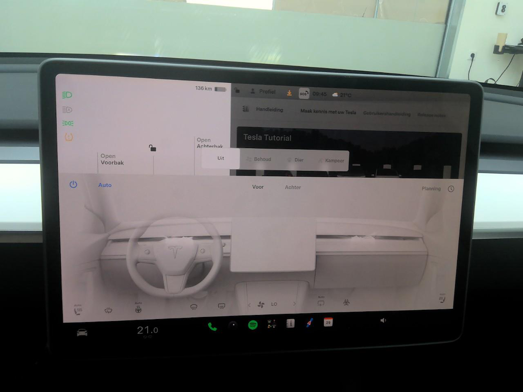 Foto 18 van Tesla Model Y
