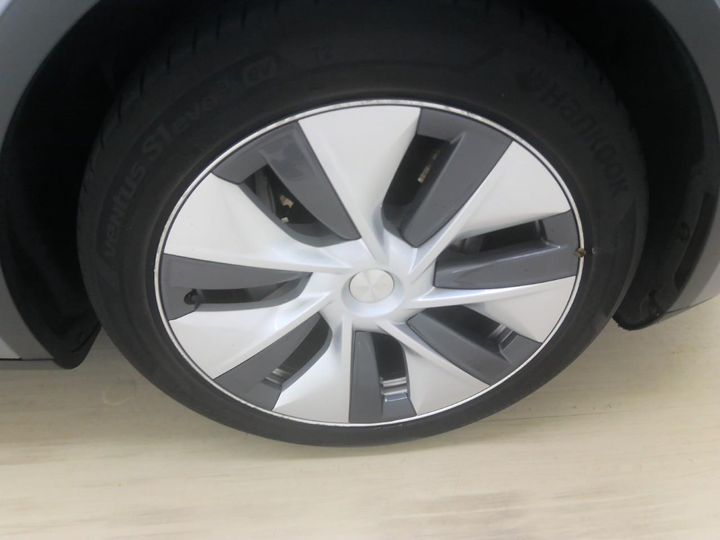 Foto 27 van Tesla Model Y