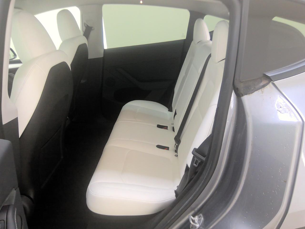 Foto 7 van Tesla Model Y