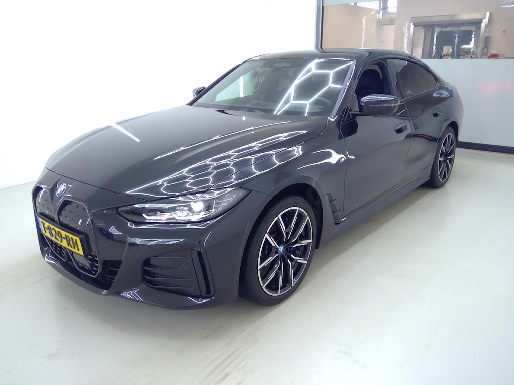 Foto 2 van BMW i4