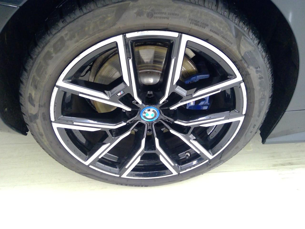 Foto 24 van BMW i4