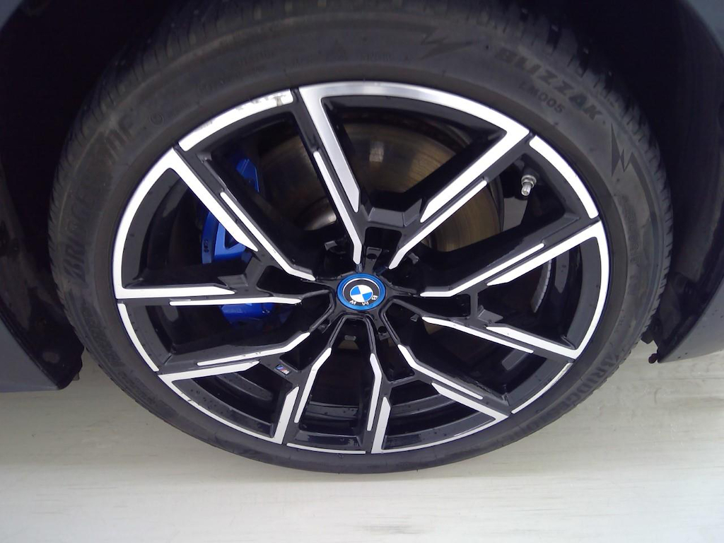 Foto 25 van BMW i4