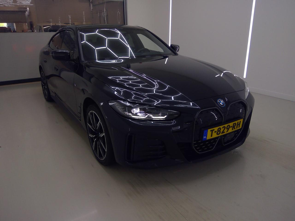Foto 6 van BMW i4
