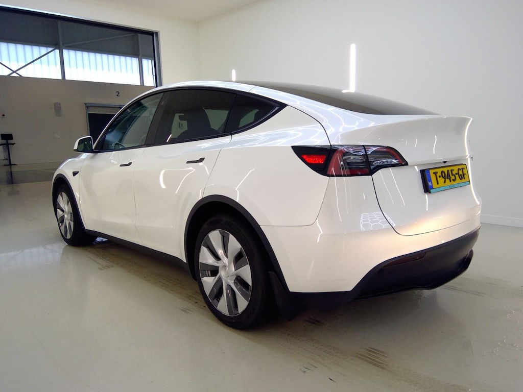 Foto 5 van Tesla Model Y
