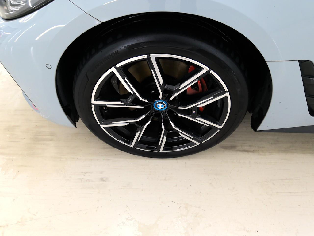 Foto 25 van BMW i4