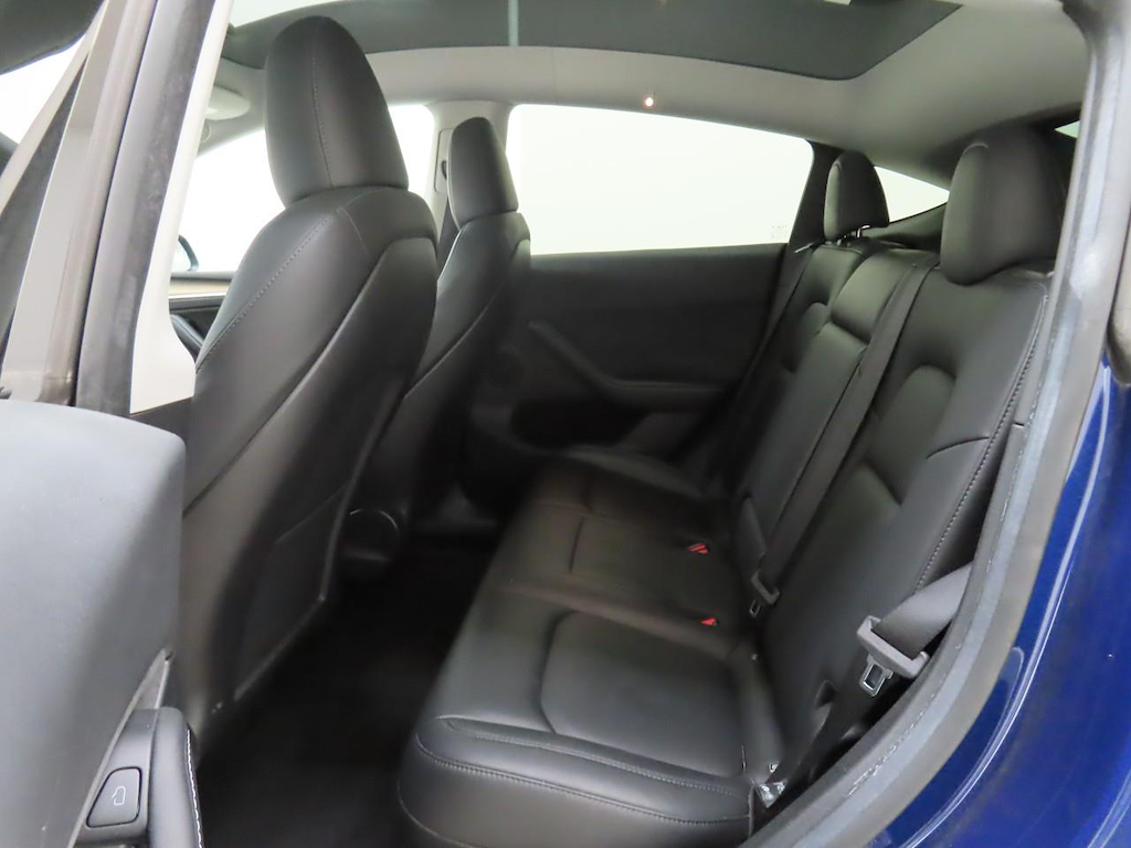 Foto 9 van Tesla Model Y