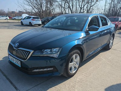 Comprar SKODA Superb - ADMIN. DÍJ NETTÓ ÖSSZEGE: 170 866 FT. no Ayvens Carmarket