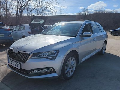 Comprar SKODA Superb Combi - ADMIN. DÍJ NETTÓ ÖSSZEGE: 170 866 FT. no Ayvens Carmarket