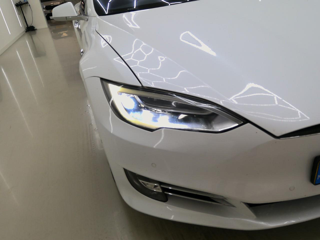 Foto 25 van Tesla Model S
