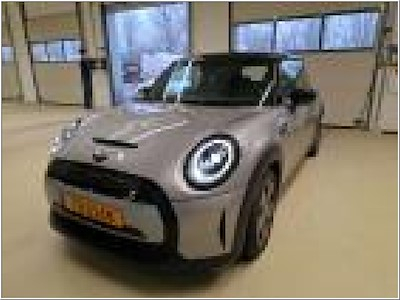 Kaufe MINI MINI 32.6 KWH COOPER SE bei Ayvens Carmarket