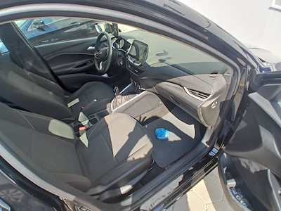 Kjøp CHEVROLET CHEVROLET ONIX PLUS hos Ayvens Carmarket