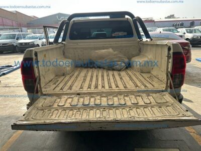 Buy TOYOTA Hilux on Ayvens Carmarket