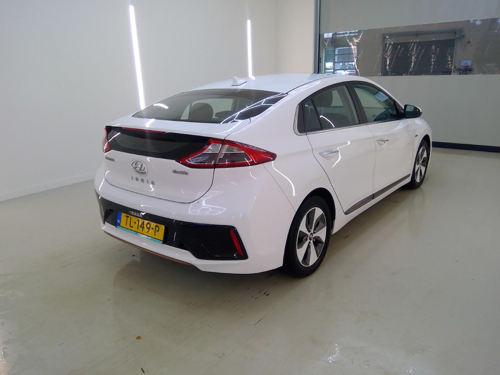 Foto 3 van Hyundai Ioniq