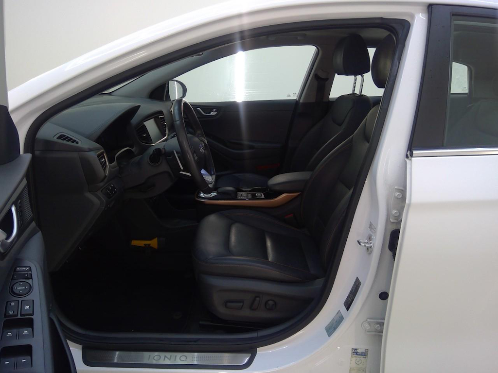 Foto 8 van Hyundai Ioniq