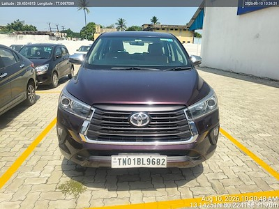 Comprar TOYOTA INNOVA CRYSTA 2.4D Z en Ayvens Carmarket