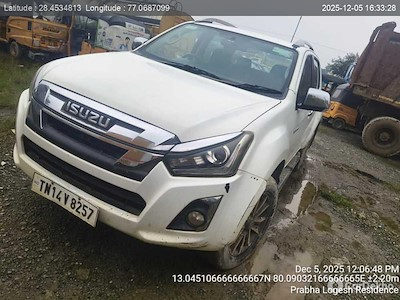 Buy ISUZU D-MAX V CROSS 4X4 on Ayvens Carmarket