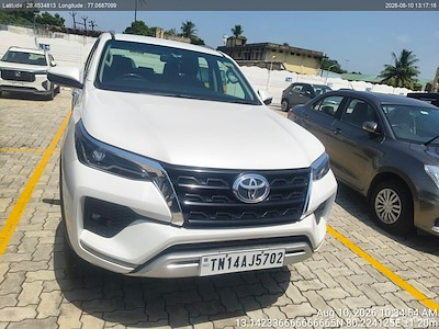 Comprar TOYOTA FORTUNER 2.8L 4X2 AT en Ayvens Carmarket