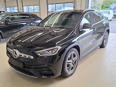 Kaufe MERCEDES-BENZ GLA 200 bei Ayvens Carmarket