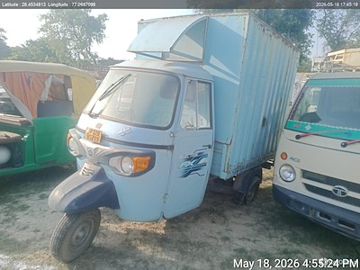 Buy PIAGGIO APE E XTRA FX on Ayvens Carmarket