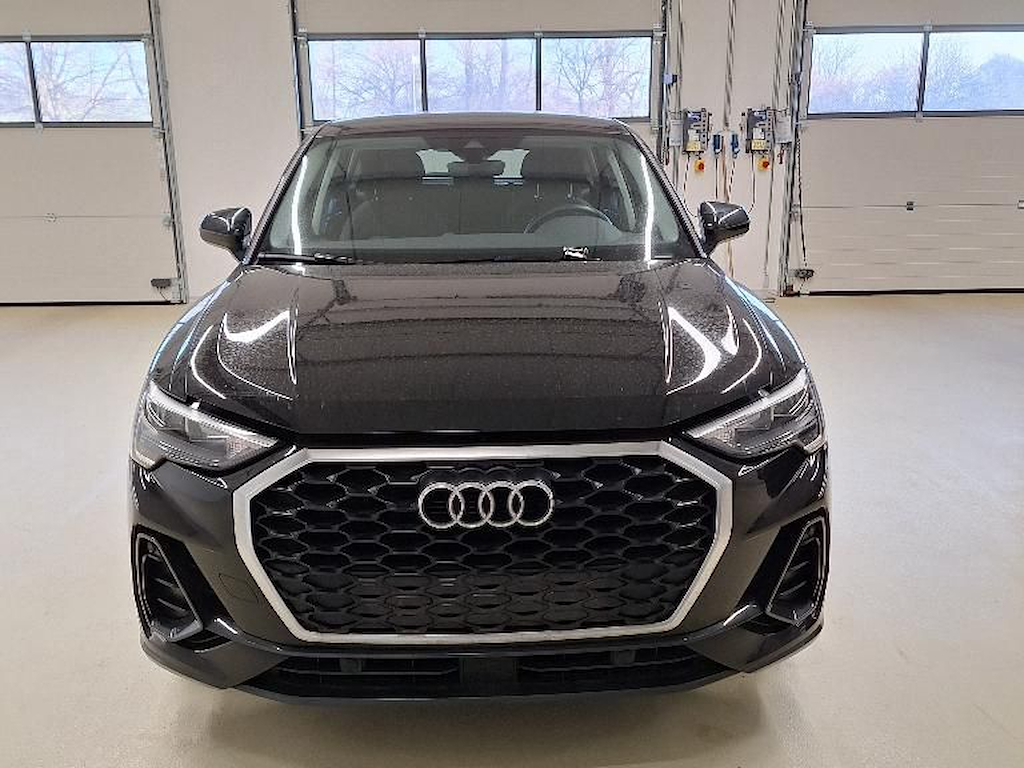 Audi Q3 SPORTBACK 2.0 35 TDI S TRON 150CV Business pack,MMI Navi, PDC, Camera Parking,