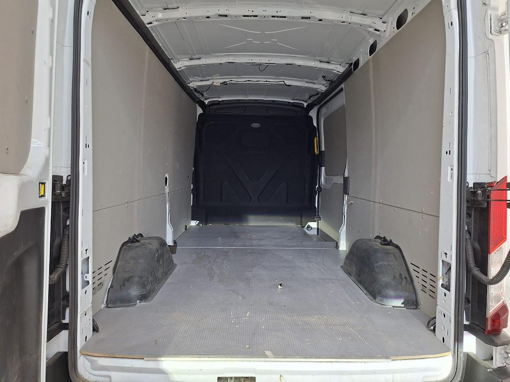 Foto 15 van Ford E-transit