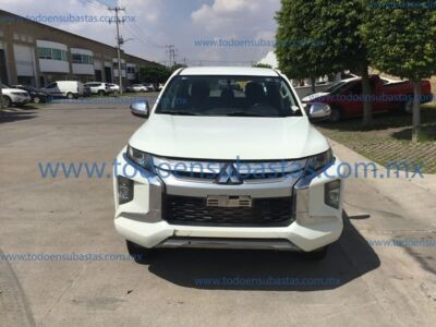 Achetez MITSUBISHI L200 Glx Doble Cabin sur Ayvens Carmarket