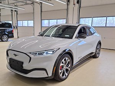 Kaufe FORD MUSTANG MACH-E 99KWH ER PREMIU bei Ayvens Carmarket