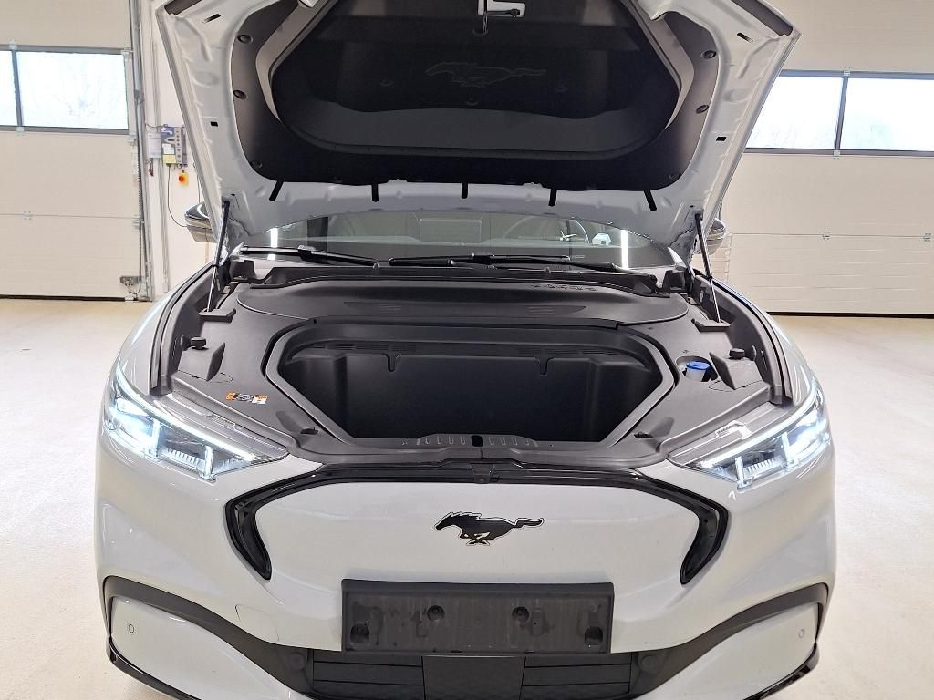 Ford Mustang MACH-E 99KWH ER PREMIU 294 CV Pack Technologie+ RWD; Attelage; GPS