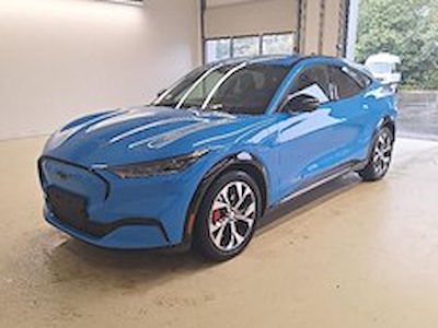 Kaufe FORD MUSTANG MACH-E 99KWH 216KW EXT bei Ayvens Carmarket