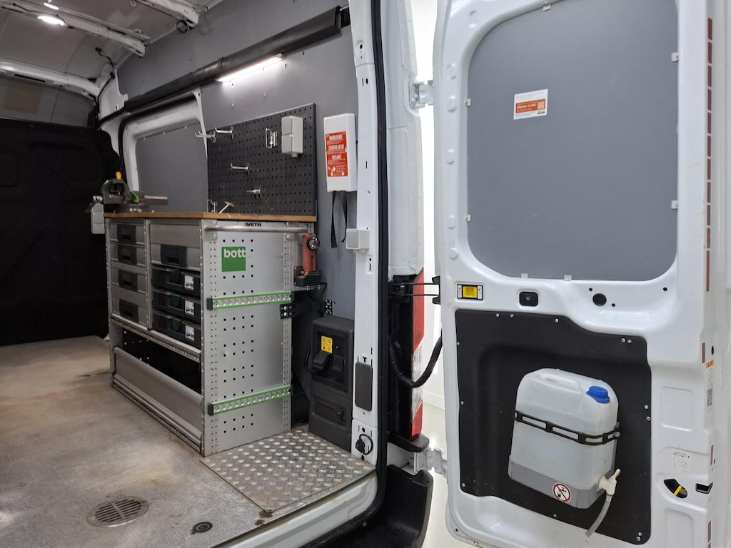 Foto 33 van Ford E-transit