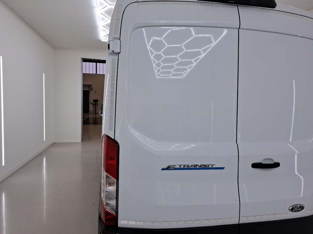 Foto 33 van Ford E-transit