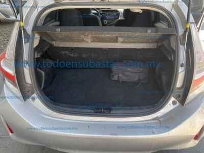 Buy TOYOTA TOYOTA PRIUS C on Ayvens Carmarket