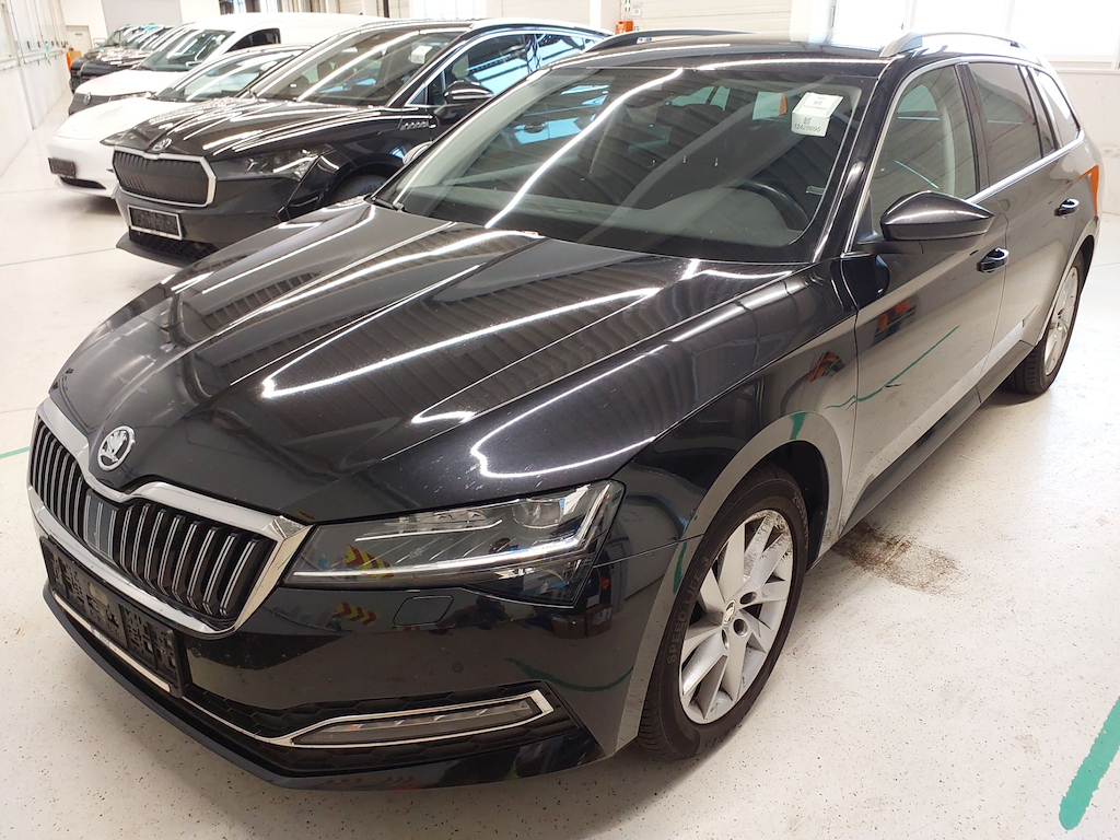 Skoda Superb COMBI 2,0 TDI STYLEDSG
