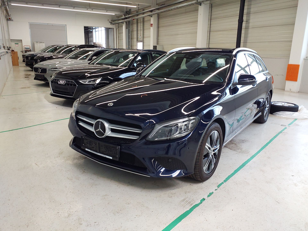 Mercedes-Benz C -LASS 1.6  200 D T AUTO AVANTGARDE