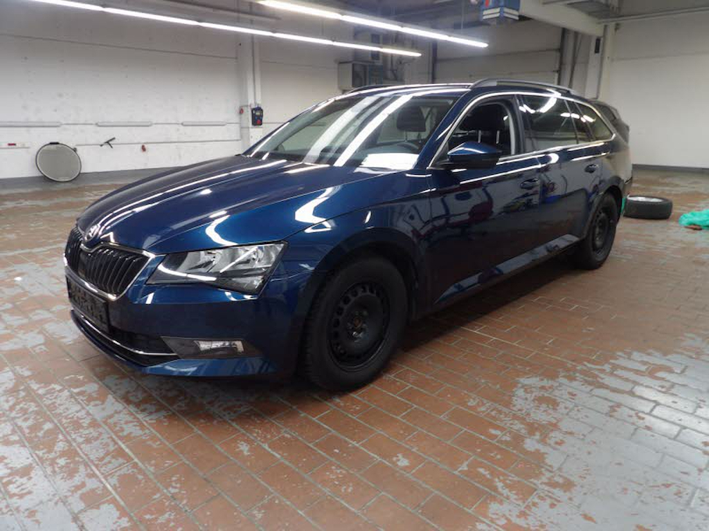 Skoda Superb 2.0 TDI SCR AMBITION COMBI