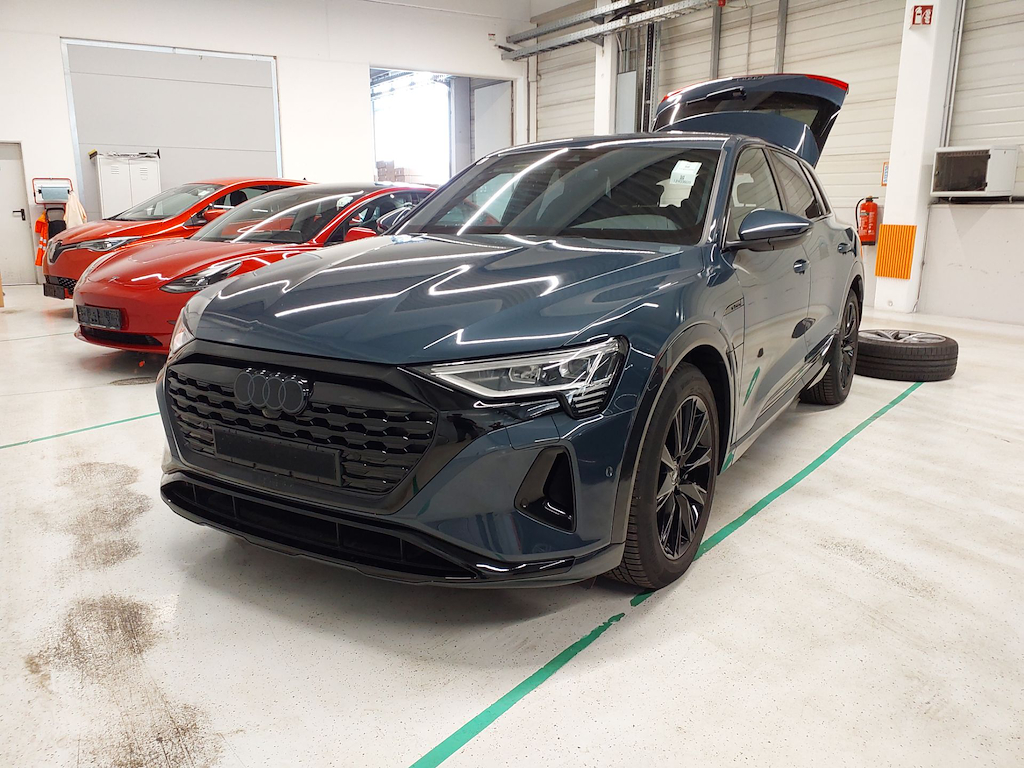 Audi Q8 E-TRON 55  QUATTRO BUSINESS
