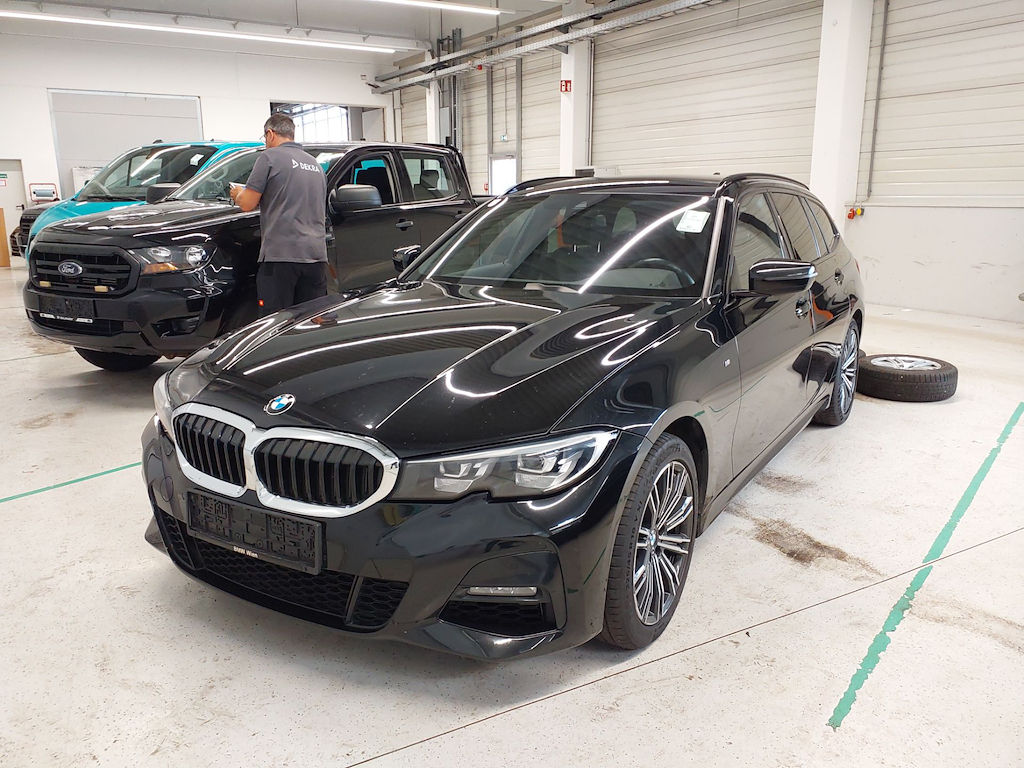 BMW 3 Series 2.0 318D TOURING A M-SPORT