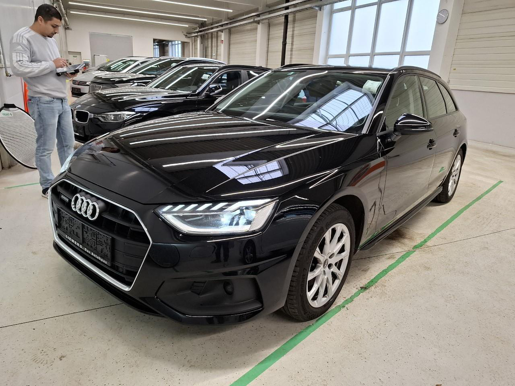 Audi A4 AVANT 40 TDI QUATTROS-TRONIC