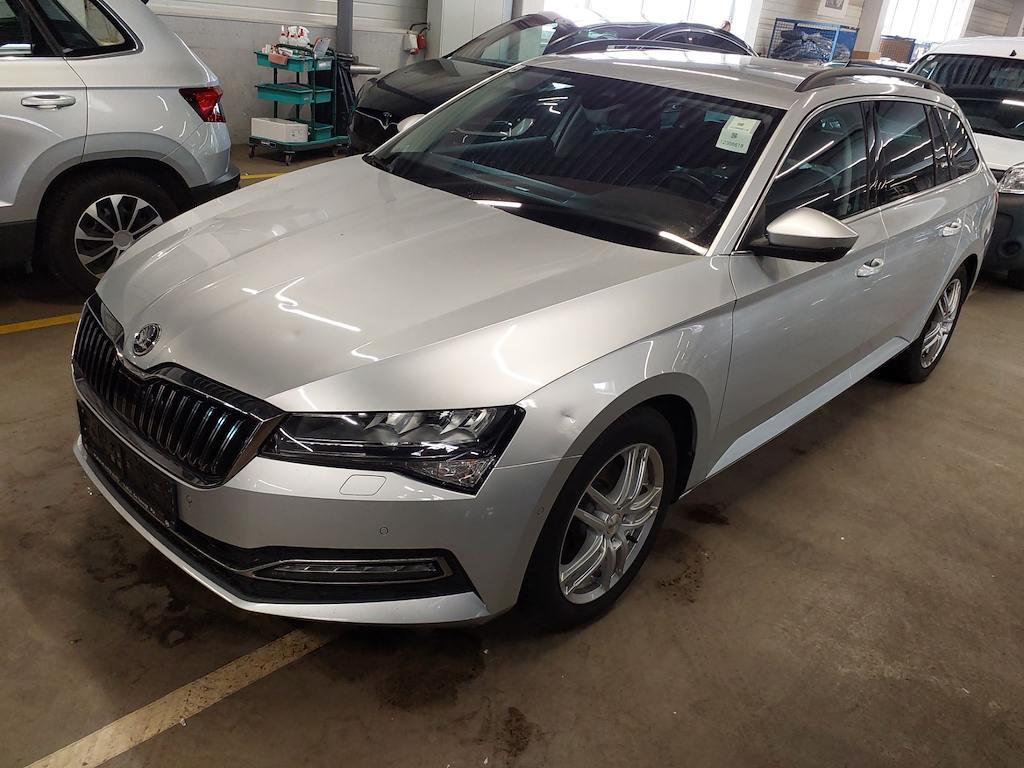 Skoda Superb 150 PS TDI STYLE 7-GANG DSG COMBI