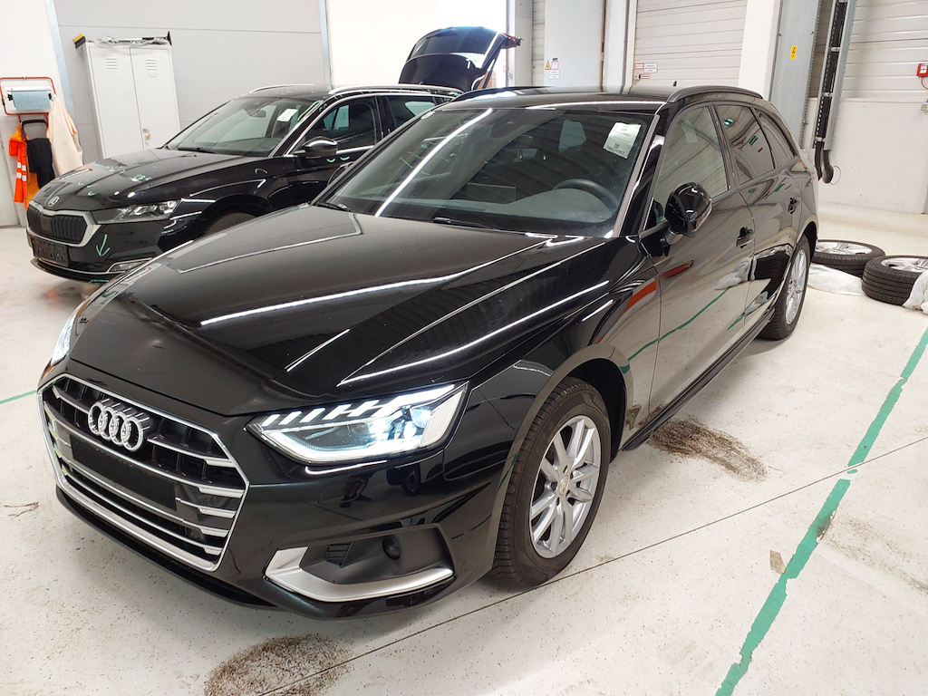 Audi A4 2.0 30 TDI ADVANCEDS TRONIC AVANT