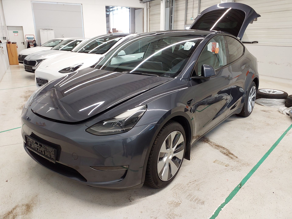 Tesla Model Y MAXIMALE REICHWEITEALLRADANTR.DUALMOTOR