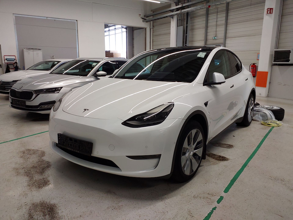 Tesla Model Y MAXIMALE REICHWEITEALLRADANTR.DUALMOTOR