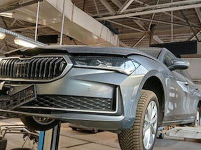 Kup SKODA Superb na Ayvens Carmarket