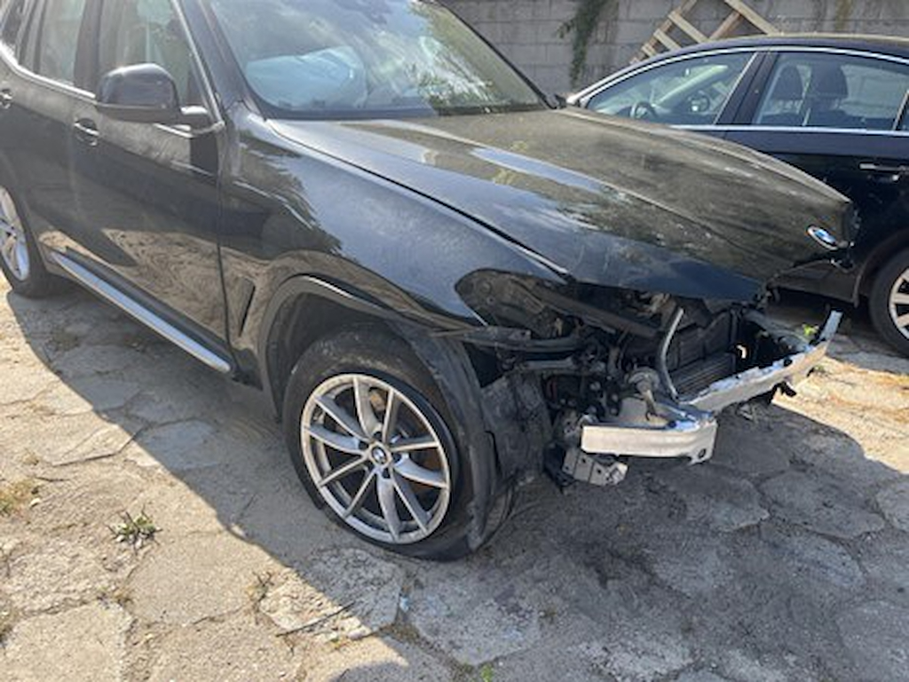 BMW X3 2.0 SDRIVE18D A