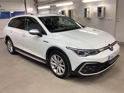 VOLKSWAGEN Golf 2023 — авто из Европы под ключ