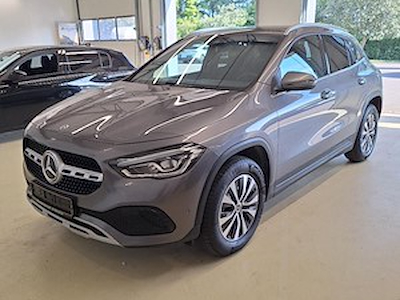 Kaufe MERCEDES-BENZ GLA 200D bei Ayvens Carmarket
