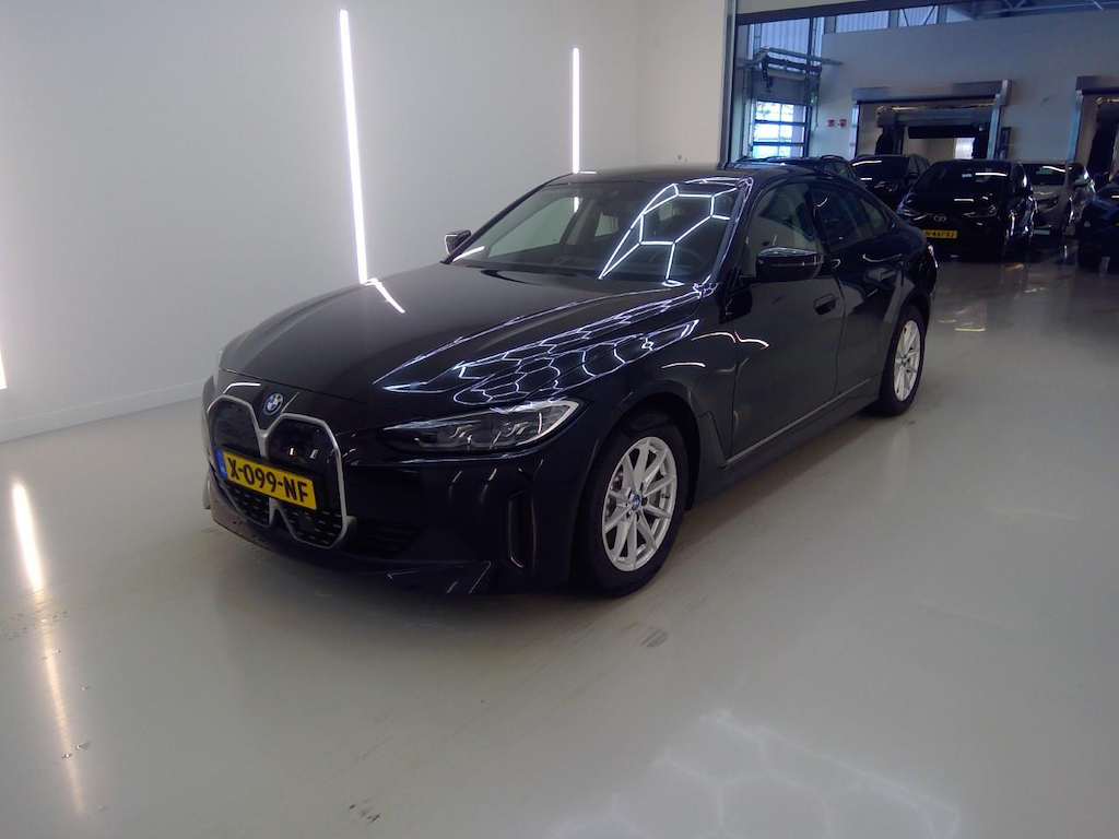 Foto 2 van BMW i4