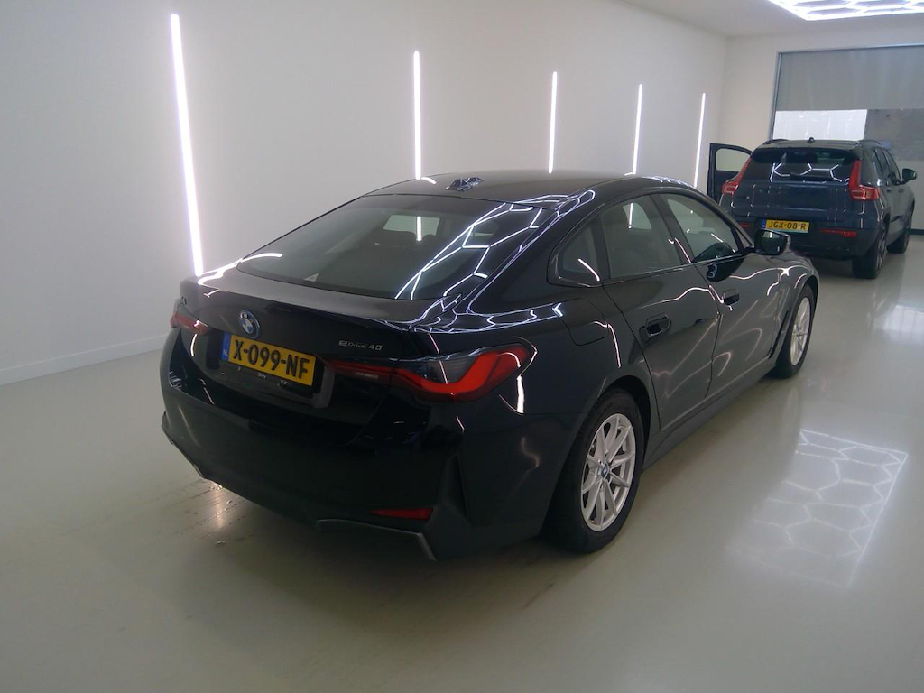 Foto 3 van BMW i4