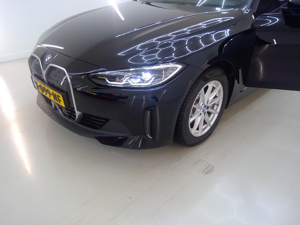 Foto 20 van BMW i4