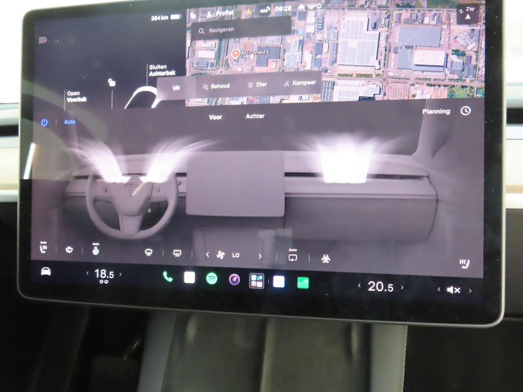 Foto 15 van Tesla Model Y